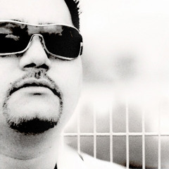Carlos Rios Midweek Sessies 02052012 XT3 techno radio