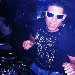 DJ MaXXimO