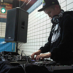 DJ DENNA