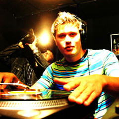 dj hardy -_-