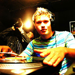 dj hardy -_-