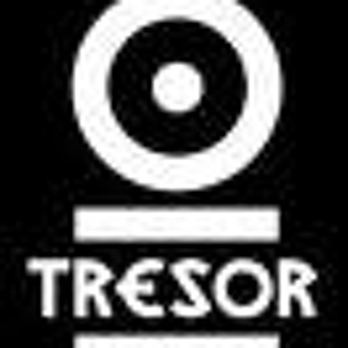 Criss Source - hugs and kisses Kitty Berlin Sky Club