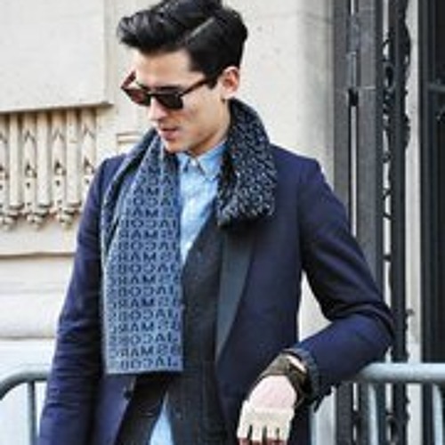 Please Don't Hold Me In Your Arms