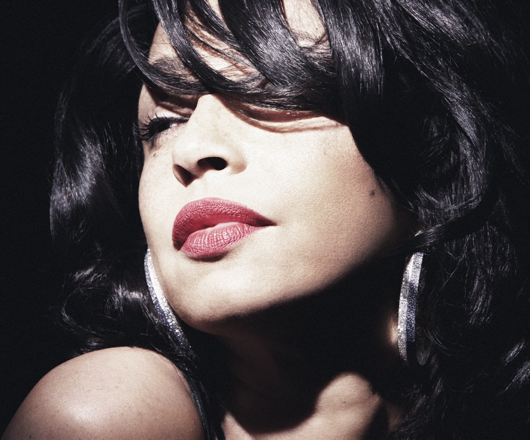 SadeOfficial