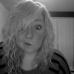 laura-maisie-richards