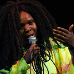 Angelina Akpovo & Band