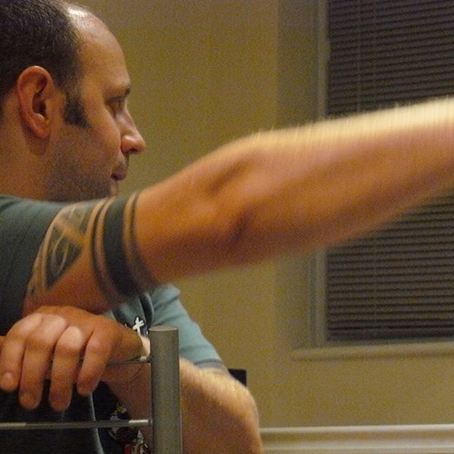 09. Florens - Amore (Latin Mix) (feat. Gasparus Ezekius)