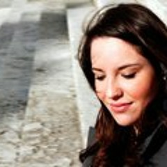 Roxanne Aurelia Postiga