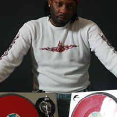 DJ HOTT(THE QUIETSTORM!)