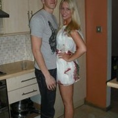 Ashley Notebox Howard