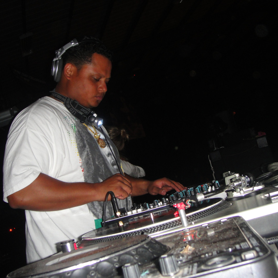 Stream Moe G music | Listen to songs, albums, playlists for free