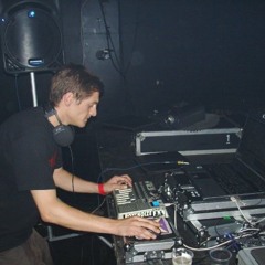 ACKS2108 . Analog Cirkus