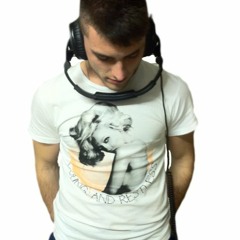 Cenix & Pixie- met her at the love parade ( Hard Donk Remix 2011 )un mastered