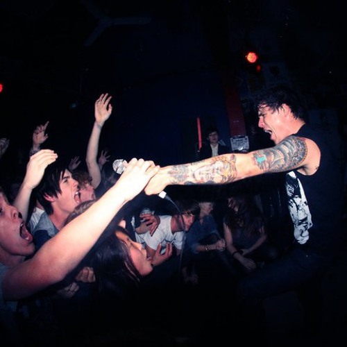 Bring me the Horizon - It Never Ends (With Intro)