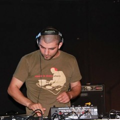 (Cardiac Bass Riddim) - Chuck Fenda - I Swear (Luz RMX)