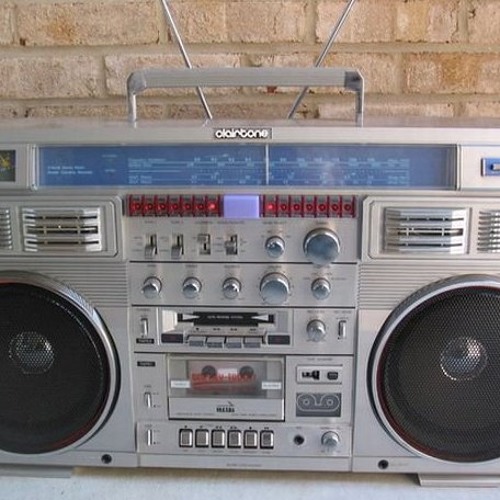 DiskoTechz - 90s Electro Bass Breakz