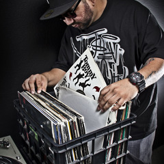 DJ VandaL