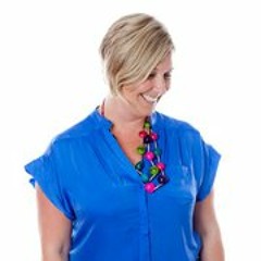 Lisa Skolosdra Short