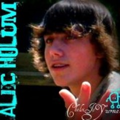 Alec Holum