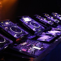 Djtom smith
