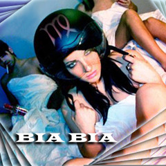 Bedroom Sessions by Bia Bia
