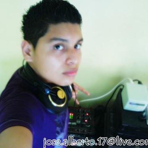 Bertin Gomez Jr. - 3 Palabritas