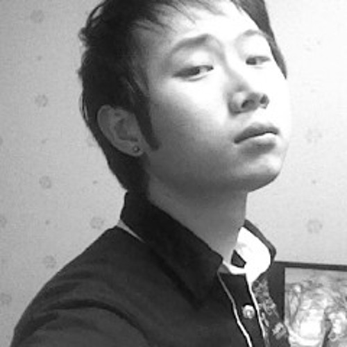 Lyno Lee’s avatar
