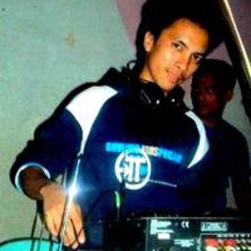 Waka waka - dj rowel