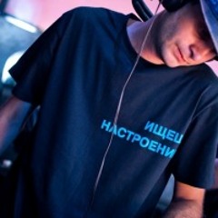 Moderat & Moby - Go 22 (V.Smith Edit 2010)320