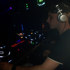 Dj eMo