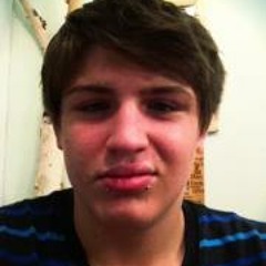 Lazlo Leonardo Lyons