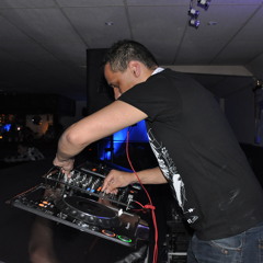DJ Alex f.