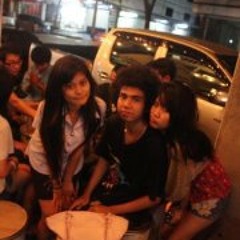 เคลิ้ม -  หลอกฝัน