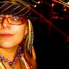 Christina Red Skyy Sepp