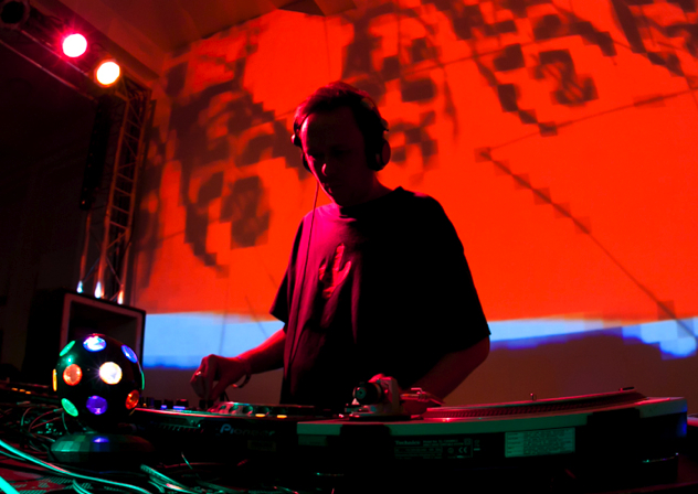 Lowdjo Live