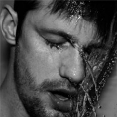 16 Zomby  Tears in the Rain