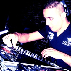 DJ SIM0