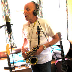 03 I Just Wanna Sing (live)