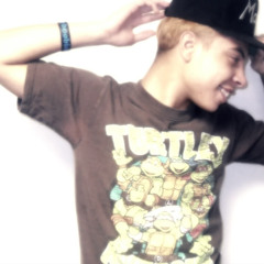 Gardo Ft. Mixxie - City Lights (Official Song)