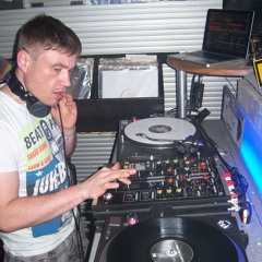 Lars R(VwkOST-DJTeam)