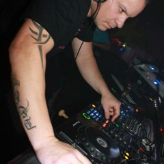 Defi-J New MIX DJ SET MARS 2012 Techno (pointe minimale) @New-Metropolis 24/04/2012