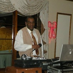 DJ Woody Wood