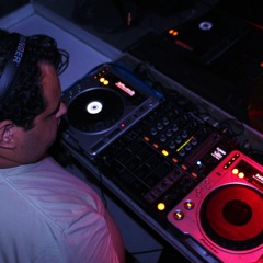 DJ SANDRO REIS