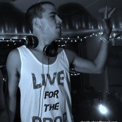 Wolfgang Gartner v. John Dahlback - Start Paddling Out (Alex K Mashup)