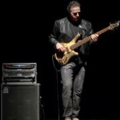 02 Lotus feet / John Mclaughlin