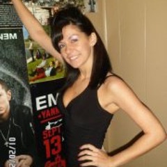 Brianna MommaBre Beebe