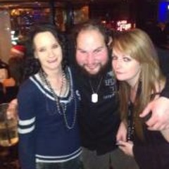 Matthew Chops Dominik