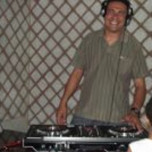 Sammy Zone - Running (Makossa Remix by Wagner)