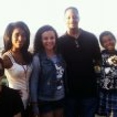 Chris Hiamovi Alvarez