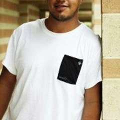 nuizealand@hotmail. com